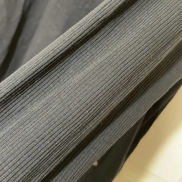 Hugo Boss Men’s Black Long Sleeves Slim Fit Tee Size XL