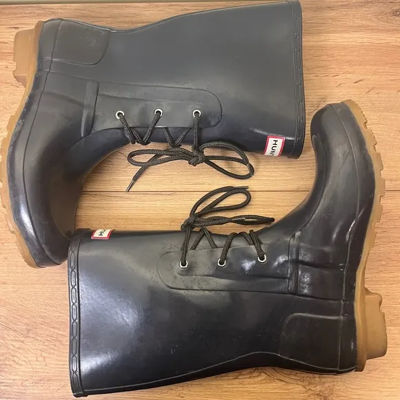 HUNTER Ackley Lace Front Rain Boots Size 8 Navy Blue Mid-Calf Waterproof Rubber