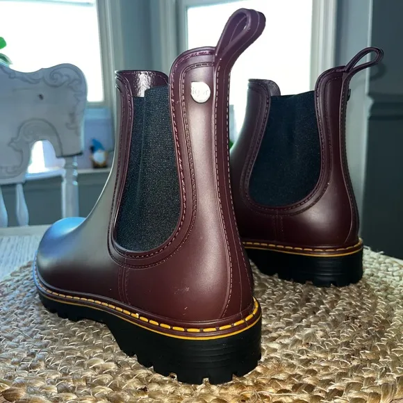 IGOR  Burgundy Chelsea Boots WOMENS SIZE 40