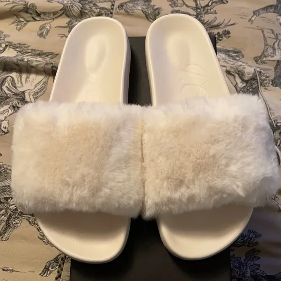 J.Crew Pacific faux fur fluffy-strap slides shoes in ivory white BA189