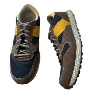 JOHNNIE-O RANGE RUNNER HYBRID SNEAKER SIZE 11.5