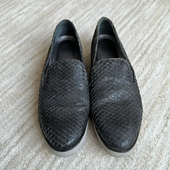 Johnston &amp; Murphy Shoes Johnston &amp; Murphy Penelope Loafer Gray Black Size 10