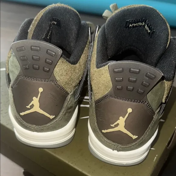 Jordan Men's Olive Sneakers