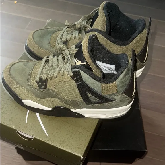 Jordan Men's Olive Sneakers