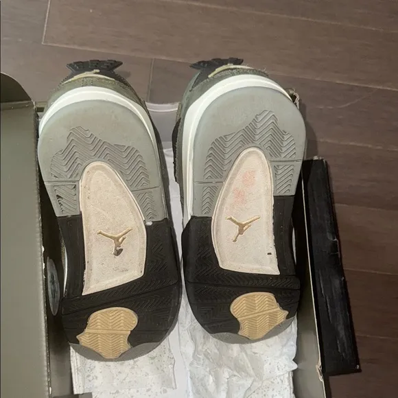 Jordan Men's Olive Sneakers