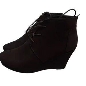 Journee Collection Enter Chocolate Brown wedge booties! NWOB!🔥 Size 8.5