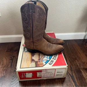 Justin Men Leather Western Cowboy Boots Round Toe Size 9 1/2 D Style# 2253 Brown