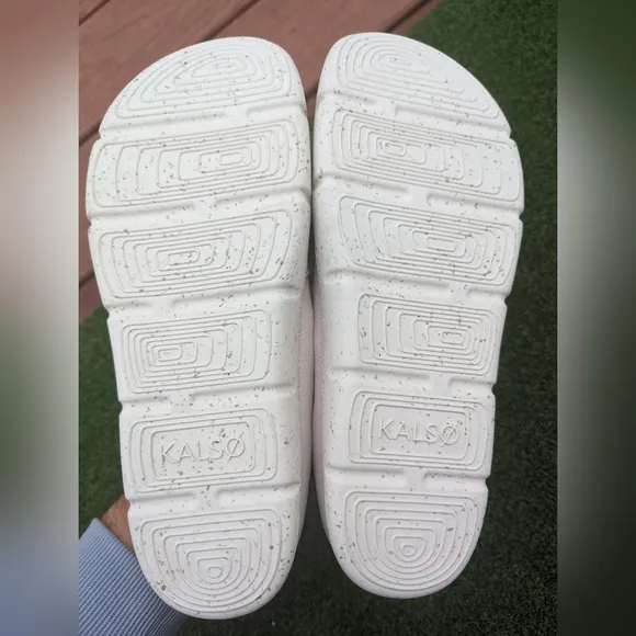kalso earth shoes 8.5 womens DABB nubuck Chalk‎ White slip on new in box