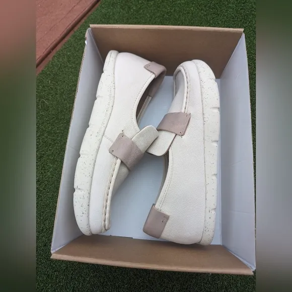 kalso earth shoes 8.5 womens DABB nubuck Chalk‎ White slip on new in box