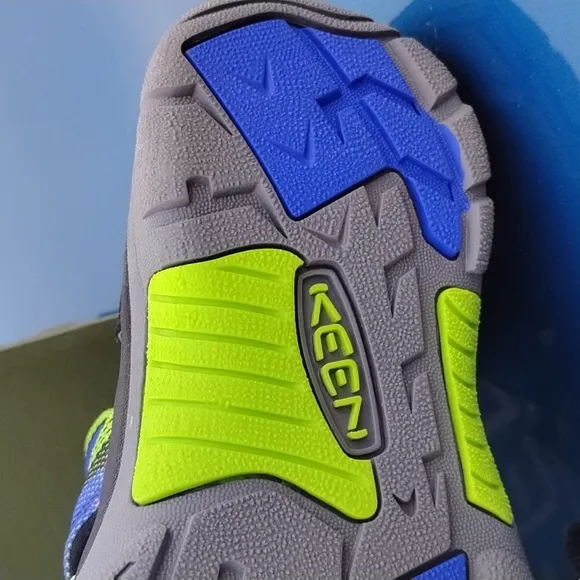Keen H2 Newport REFLECTIVE Kids Size 5 Sandals Shoes Closed Toe Blue Green Used