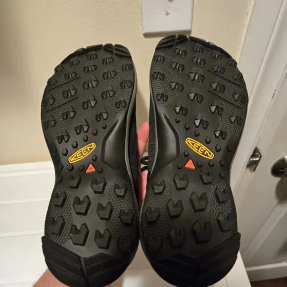 Keen Men's Black/Drizzle Explore Vent Hiking Shoes