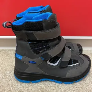 KEEN NWT little boy size 1 black, gray, and blue winter 3 strap velcro boots