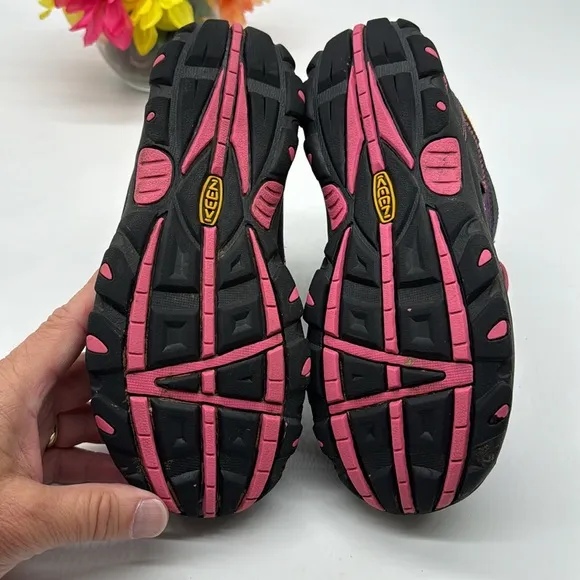 Keen Purple Black High Top Hiking Shoes Boots 5 KET6207D