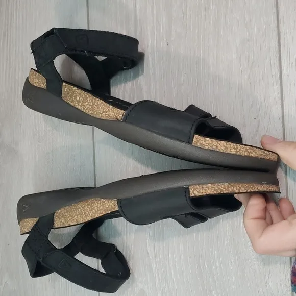 Keen Womens Ana Cortez Leather Hook&amp;loop Straps Sandals shoes sz 5.5