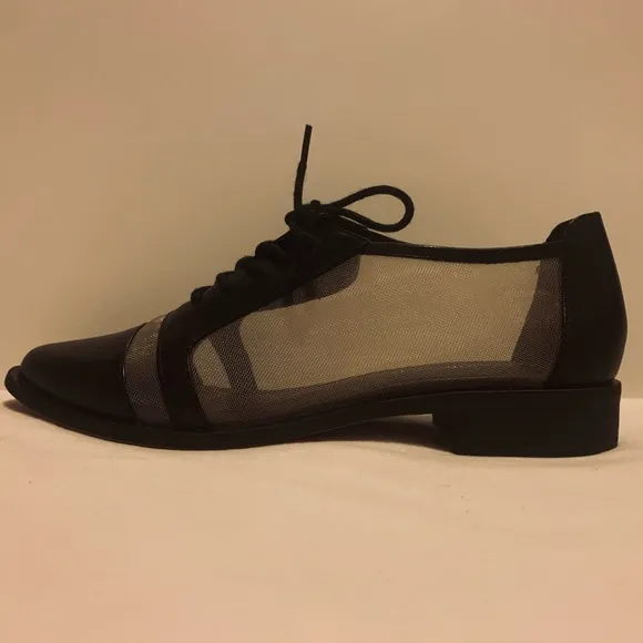 Kelsi Dagger Never Worn Shoes