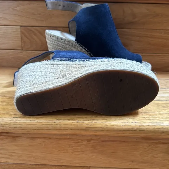 Kenneth Cole Navy Suede Open Toes Espadrille Size 7M