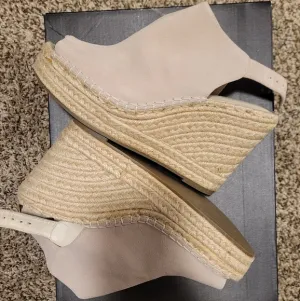 Kenneth Cole New York  Women's Cream Wedge Sandals