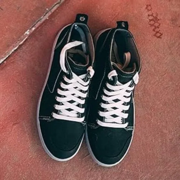 KODIAK Women's Georgian Sneaker- Mid Top Canvas/Leather Sneakers  Sz: 11 Black