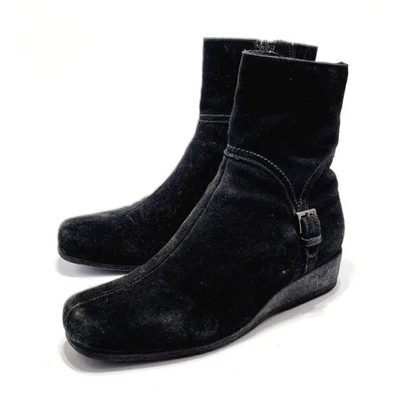 La Canadienne Finley Black Suede Wedge Comfort Ankle Boots Women's Size 8 M