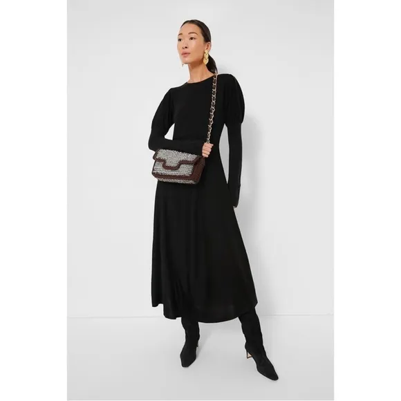 Large Tuckernuck Pomander Place Black Brielle Sweater Dress