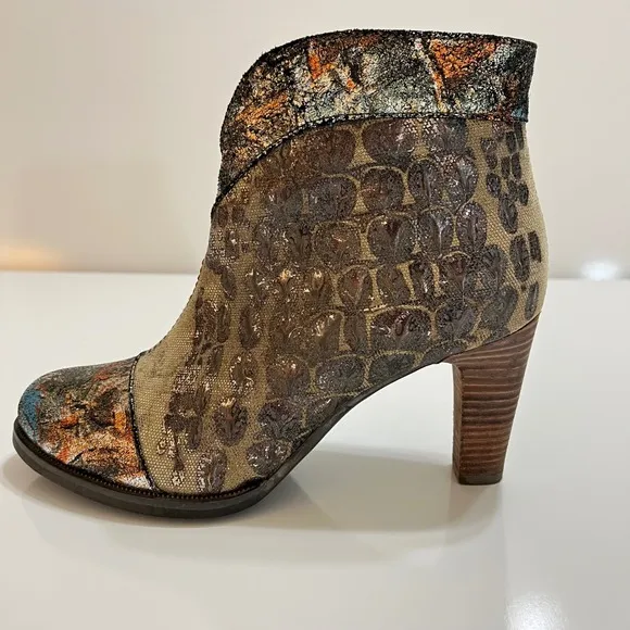 L'Artiste by Spring Step Eleni Ankle Boot MultiColor Artistic Leather 37 (6.5)