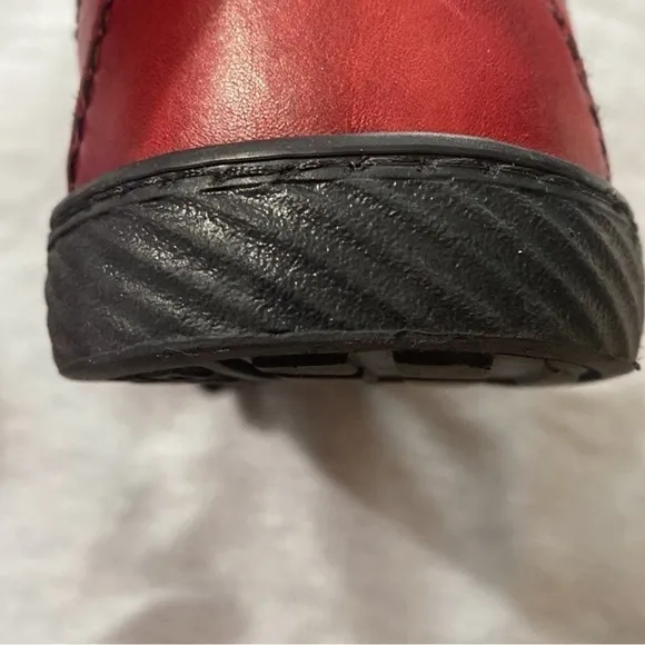 Lasocki Leather Lace up Shoes Sneakers for Men size 9 Red Black Color NEW NO BOX