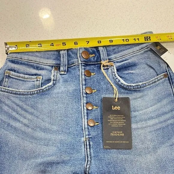 Lee Vintage Modern High Rise Flare Jeans 26x33 NWT Stretch Distressed Denim