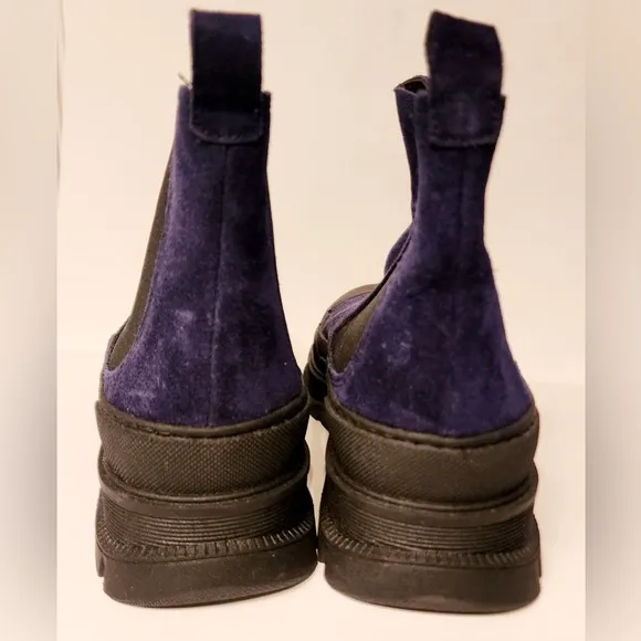 LIFE Women's Italian Blue &amp; Black Suede Platform ChelseaBoots Size 6.5 /37