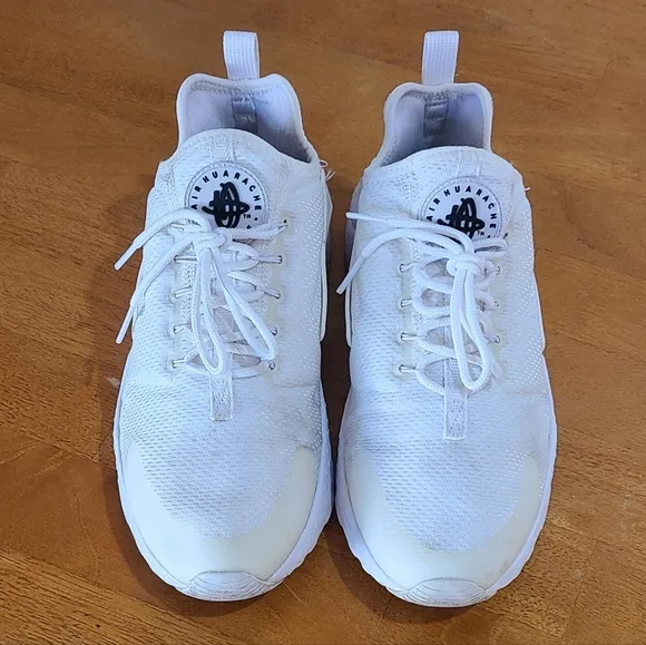 Lightly Worn - NIKE - Air Huarache White Slip-on Athletic Shoes, Mens Size 9.5