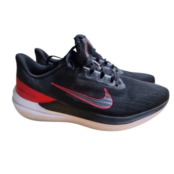 Like-New/EUC Nike Air WINFLO 9 Black/Red Sneakers DD6203-003 Men’s Size 11.5