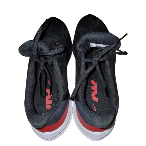 Like-New/EUC Nike Air WINFLO 9 Black/Red Sneakers DD6203-003 Men’s Size 11.5