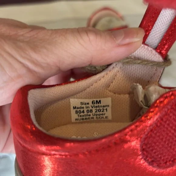Livie and Luca River sporty Mary Jane shoes size 6 Toddler