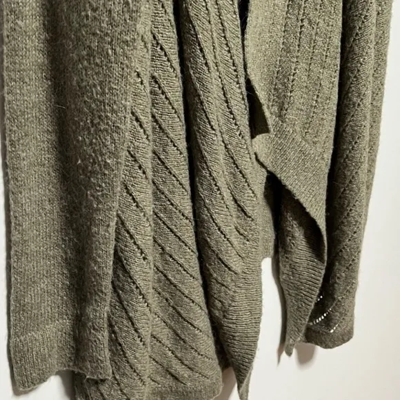 Lou &amp; grey On Point Sage green Pointelle Open front WaterfallCardigan sweater