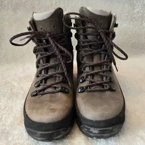 Lowa Sturdy Hiking Boots - Brown and Black