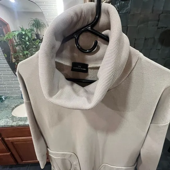 Luxurious Turtleneck Maxi Sweatshirt Dress with Pockets in BEIGE