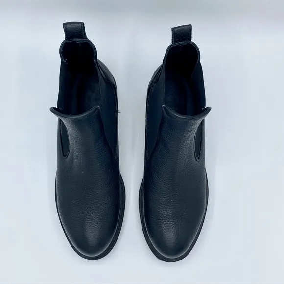 M. GEMI The Noemi Black Leather Chelsea Boot Size 40.5 / US 9.5