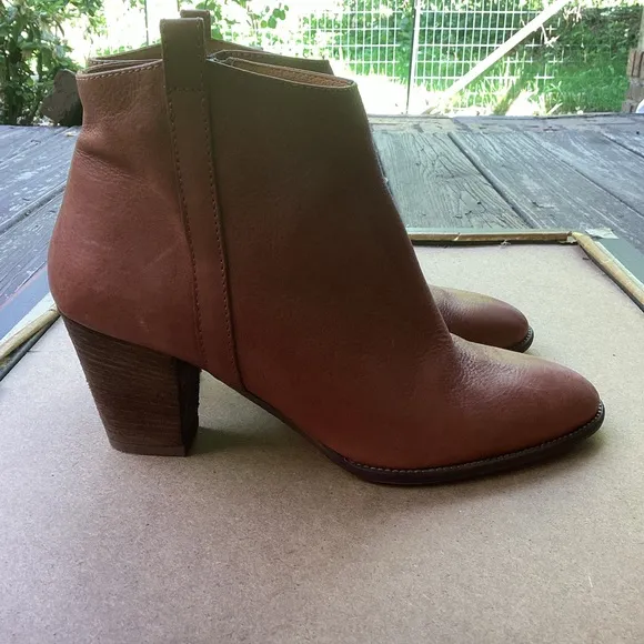 Madewell academia made in Italy Brown Leather Ankle Boots, size 10