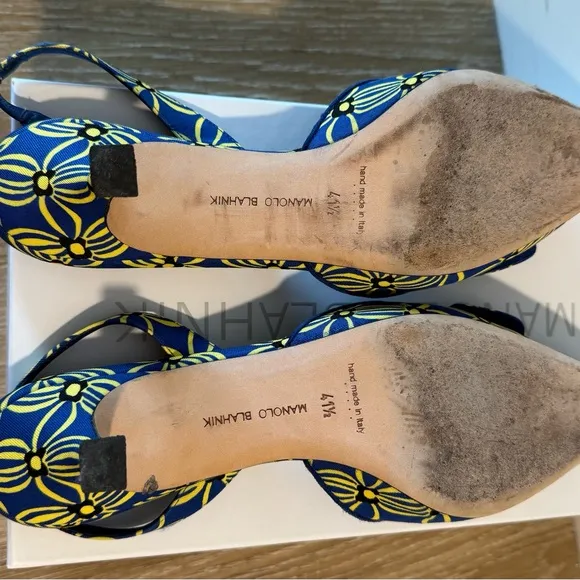 Manolo Blahnik • Blue and Yellow Mayslibi 50mm Slingback Heels • 41.5
