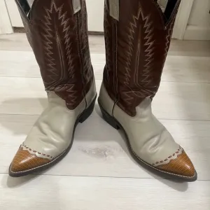 Men's Laredo Flagstaff  Wingtip Lizard print Cowboy Boots - Brown and Cream 10.5