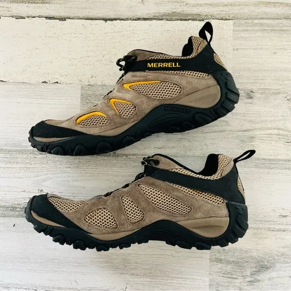 Merrell Men’s Yakota 2 Lace Up Hiking Shoes Size 9.5 Color-Brown/Yellow/ Black