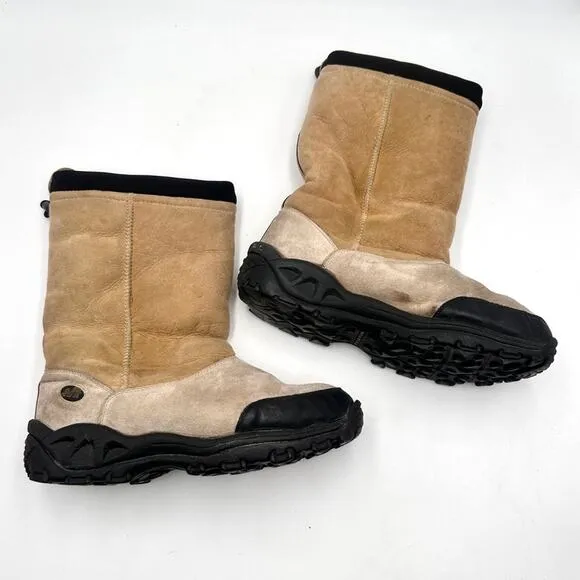 MERRELL men's YETI Massif Tan Beige Shearling Lined Boots - size 10