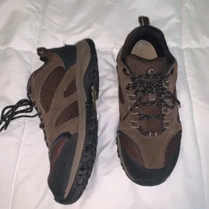 Merrell Moab 2 lace up hiking shoes— men’s size 9 1/2