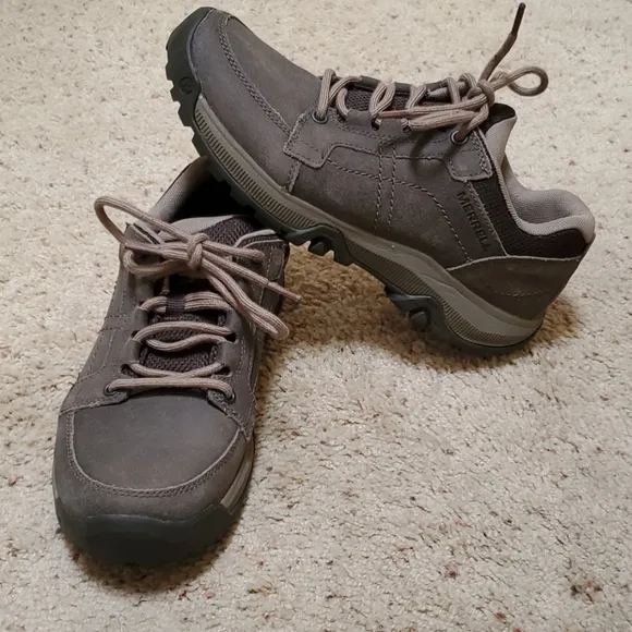 Merrell Trekker Boots trail  hiking shoes