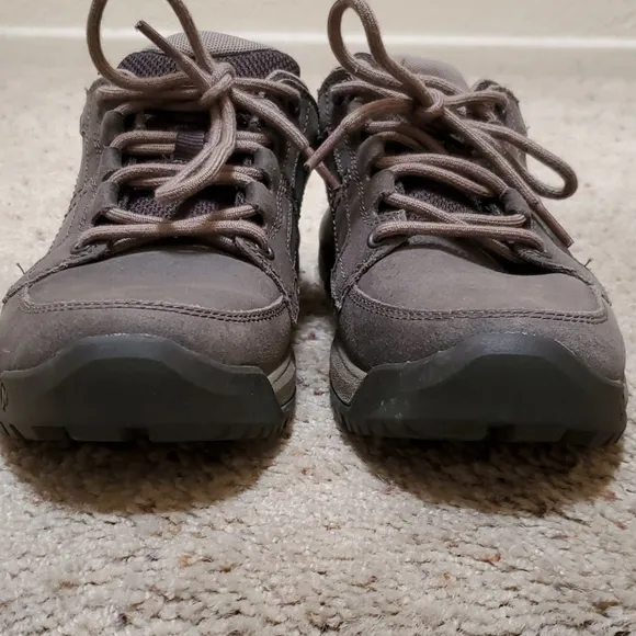 Merrell Trekker Boots trail  hiking shoes