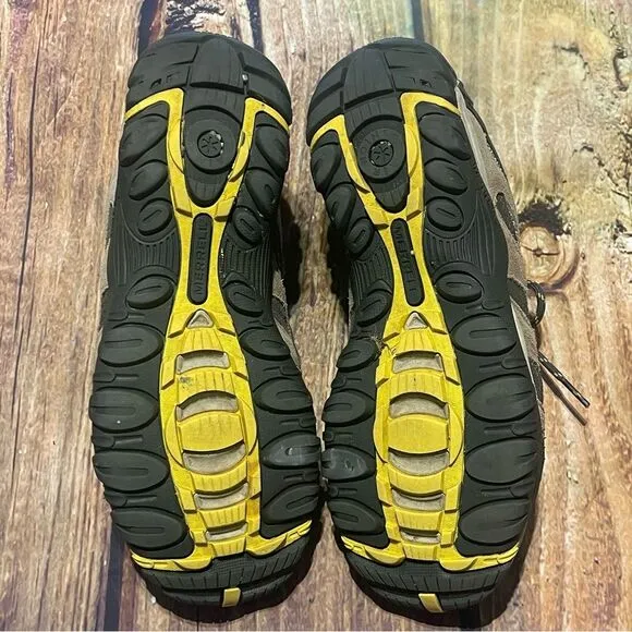 MERRELLS womens hiking shoes Size 9.5 Preowned