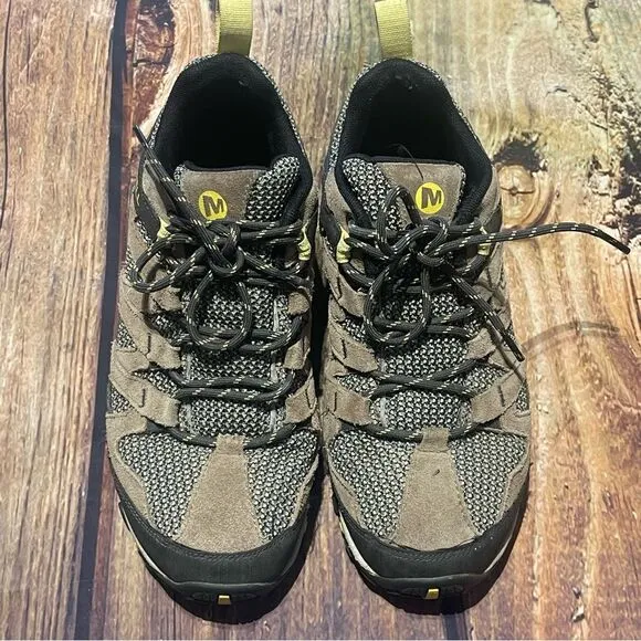 MERRELLS womens hiking shoes Size 9.5 Preowned