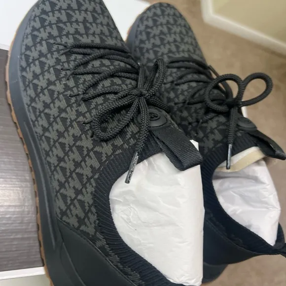 MICHAEL KORS DAX LOGO STRETCH KNIT TRAINER SHOES