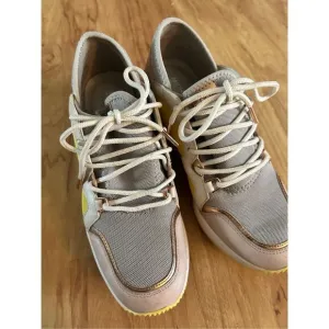 MICHAEL KORS Liv Trainer Sneakers Small Air Mesh Aluminum Women's Shoes size 7