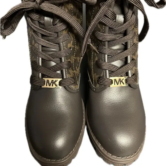 Micheal Kors Girl’s Brown Combat Boots USA Size 2, EU Size 33 NWOT