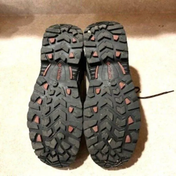 Mid Hiking &amp; Outdoor Ankle Boots . Size: 11 . Coremic Ridge . Columbia